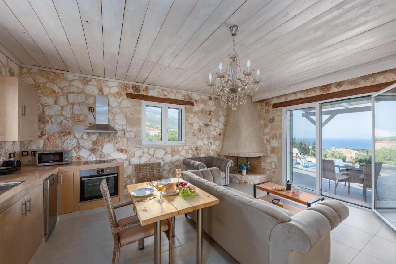 Grapevine Cottage อาร์กอสโตลี ภายนอก รูปภาพ