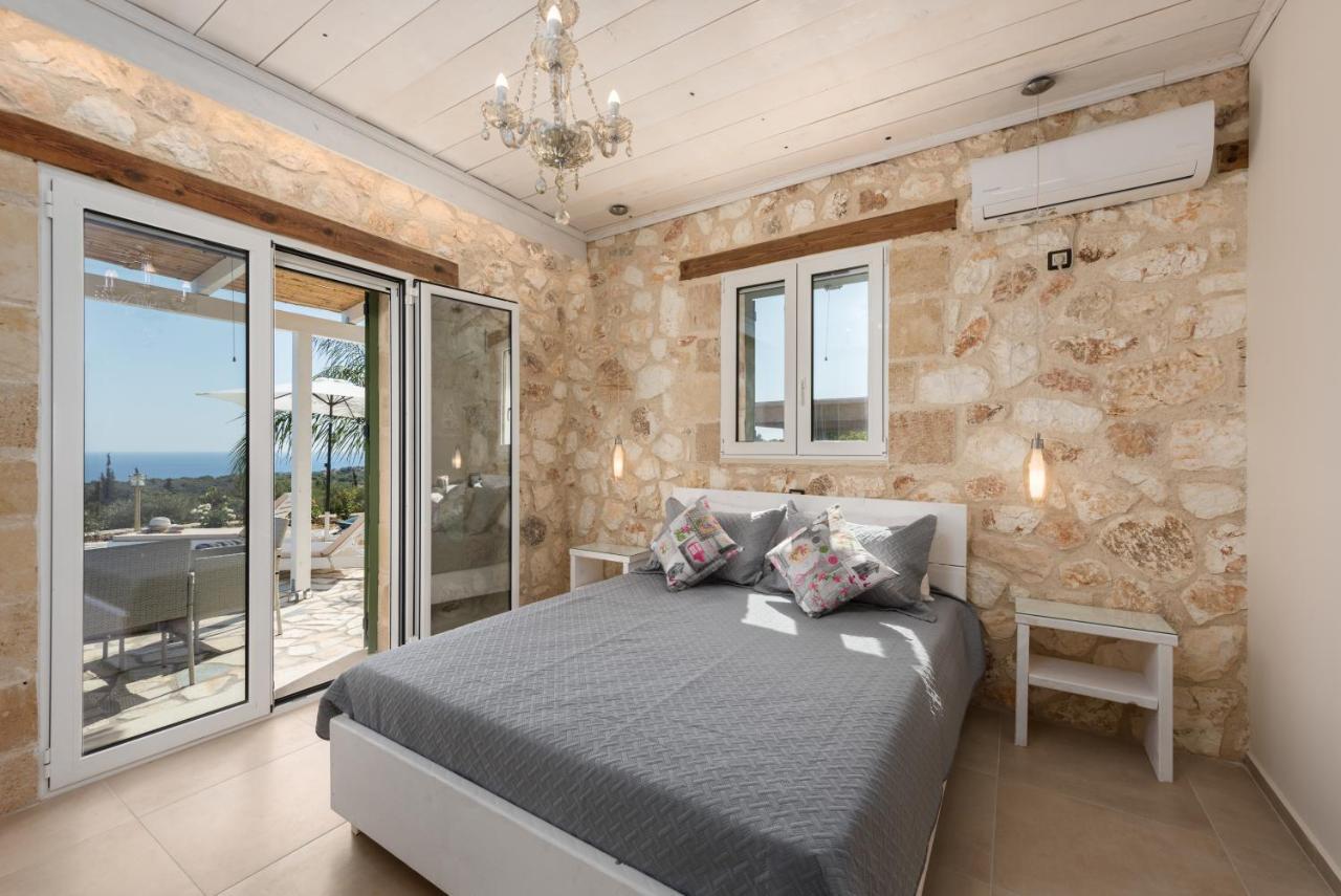 Grapevine Cottage อาร์กอสโตลี ภายนอก รูปภาพ
